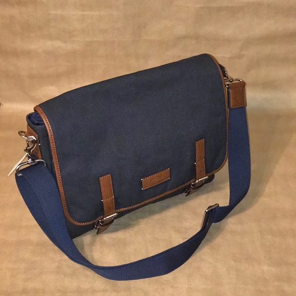 Fossil Other - Fossil Messanger Bag